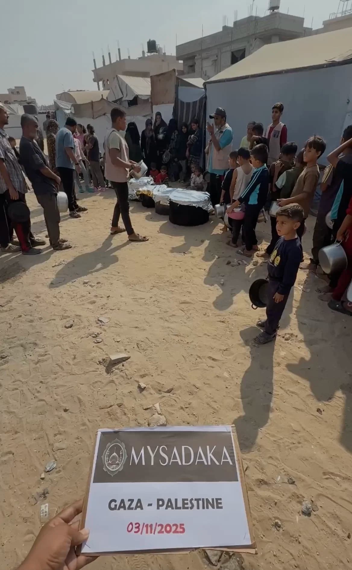 Repas distribués aux familles de Gaza